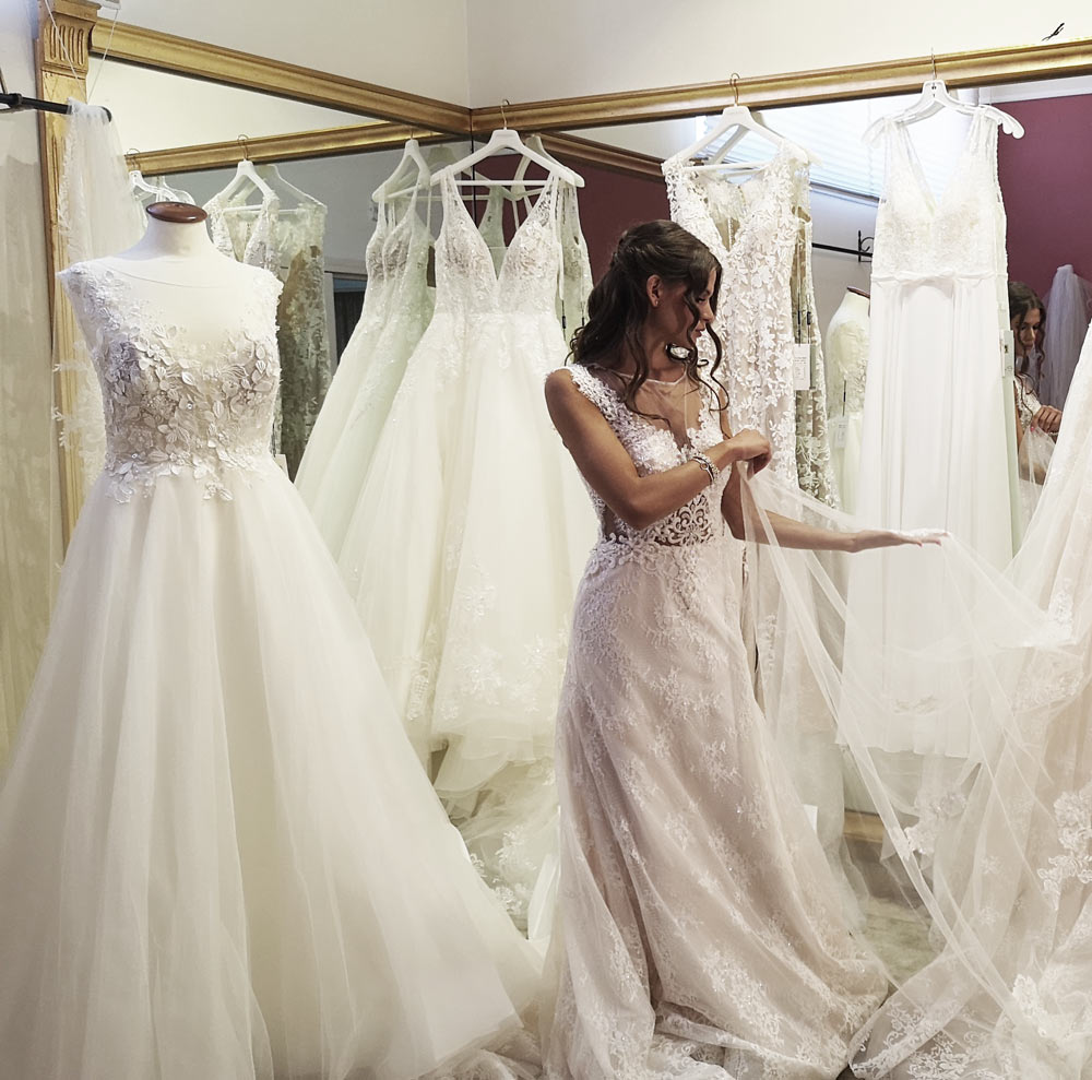 Abiti-da-sposa-della-linea-demetrios-venticano